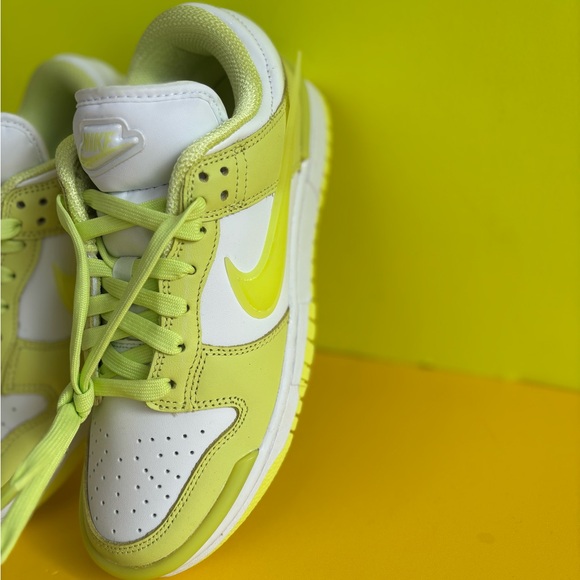 W NIKE DUNK LOW TWIST - Picture 3 of 7